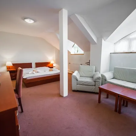 Plejsy Hotel Krompachy