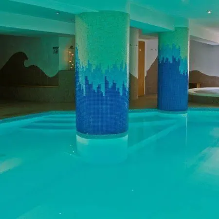 فندق Plejsy 3*